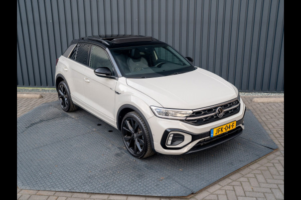 Volkswagen T-Roc 1.5 TSI R-Line Business | Panodak | Beats | Keyless | Trekhaak afnb | IQ Light | Side Assist | Prijs Rijklaar!! Volkswagen T-Roc 1.5 TSI R-Line Business | Panodak | Beats | Keyless | Trekhaak afnb | IQ Light | Side Assist | Prijs Rijklaar!!