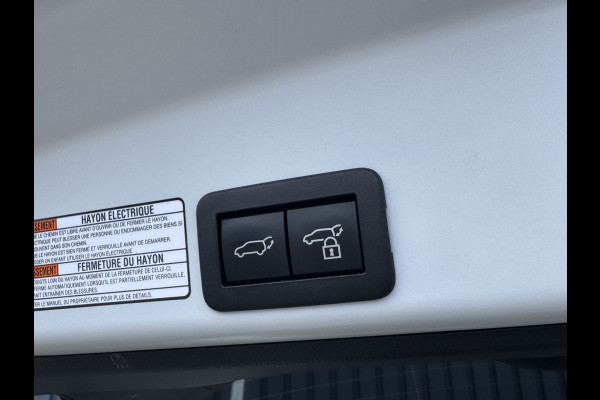 Toyota Yaris Cross 1.5 Hybrid Adventure | Afnm. Trekhaak | JBL | Head-up | BSM | Rijklaar!! Toyota Yaris Cross 1.5 Hybrid Adventure | Afnm. Trekhaak | JBL | Head-up | BSM | Rijklaar!!