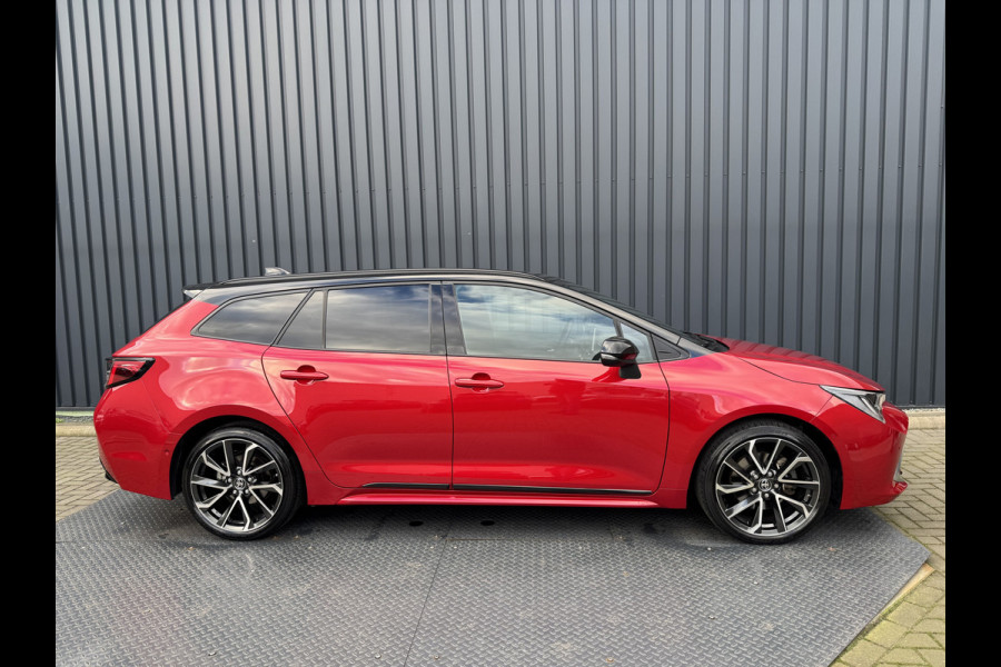 Toyota Corolla Touring Sports 2.0 Hybrid Executive / Bi tone | Pano schuif- kantel dak | JBL | Head-up | Sport stoelen | Rijklaar!!! Toyota Corolla Touring Sports 2.0 Hybrid Executive / Bi tone | Pano schuif- kantel dak | JBL | Head-up | Sport stoelen | Rijklaar!!!