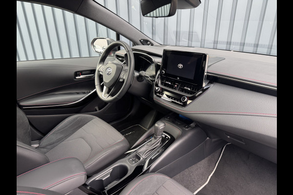 Toyota Corolla Touring Sports 2.0 Hybrid Executive / Bi tone | Pano schuif- kantel dak | JBL | Head-up | Sport stoelen | Rijklaar!!! Toyota Corolla Touring Sports 2.0 Hybrid Executive / Bi tone | Pano schuif- kantel dak | JBL | Head-up | Sport stoelen | Rijklaar!!!