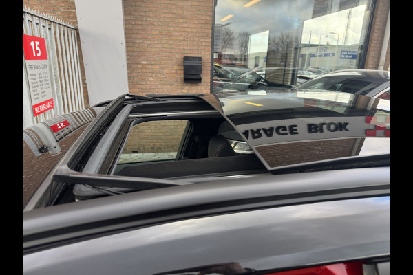 Toyota Corolla Touring Sports 2.0 Hybrid Executive / Bi tone | Pano schuif- kantel dak | JBL | Head-up | Sport stoelen | Rijklaar!!! Toyota Corolla Touring Sports 2.0 Hybrid Executive / Bi tone | Pano schuif- kantel dak | JBL | Head-up | Sport stoelen | Rijklaar!!!