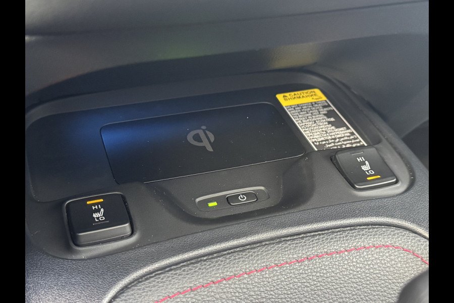 Toyota Corolla Touring Sports 2.0 Hybrid Executive / Bi tone | Pano schuif- kantel dak | JBL | Head-up | Sport stoelen | Rijklaar!!! Toyota Corolla Touring Sports 2.0 Hybrid Executive / Bi tone | Pano schuif- kantel dak | JBL | Head-up | Sport stoelen | Rijklaar!!!