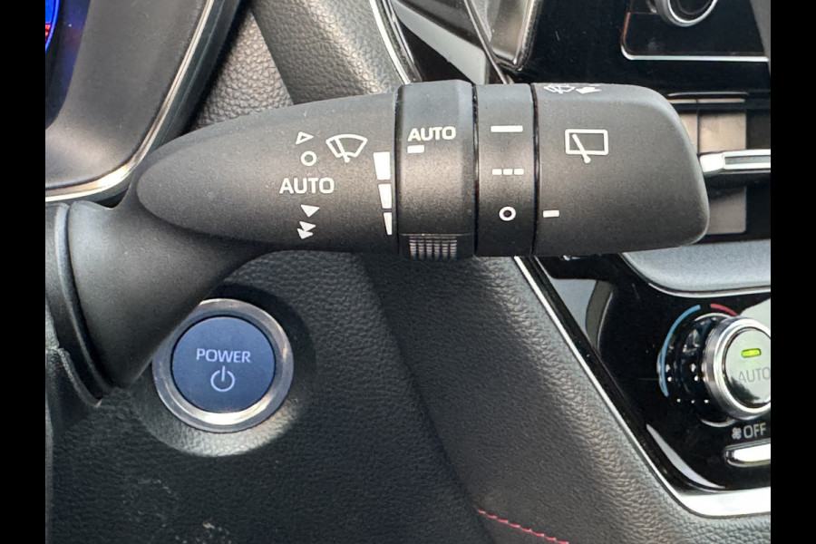 Toyota Corolla Touring Sports 2.0 Hybrid Executive / Bi tone | Pano schuif- kantel dak | JBL | Head-up | Sport stoelen | Rijklaar!!! Toyota Corolla Touring Sports 2.0 Hybrid Executive / Bi tone | Pano schuif- kantel dak | JBL | Head-up | Sport stoelen | Rijklaar!!!