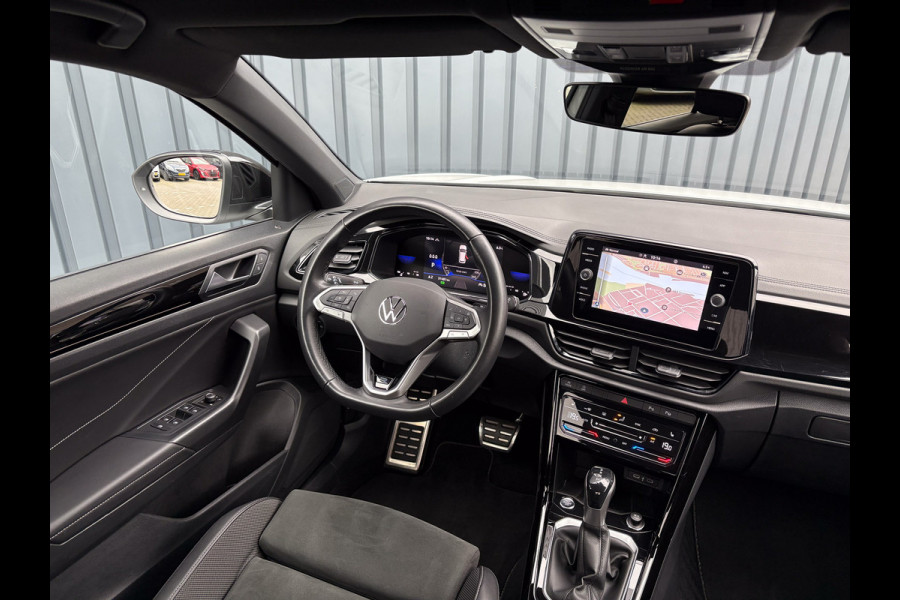 Volkswagen T-Roc 1.5 TSI 150Pk R-Line Business | Black Style | Keyless | IQ Light | 19'' | Trekhaak afnb. | Camera | Side Assist | Prijs Rijklaar!! Volkswagen T-Roc 1.5 TSI 150Pk R-Line Business | Black Style | Keyless | IQ Light | 19'' | Trekhaak afnb. | Camera | Side Assist | Prijs Rijklaar!!