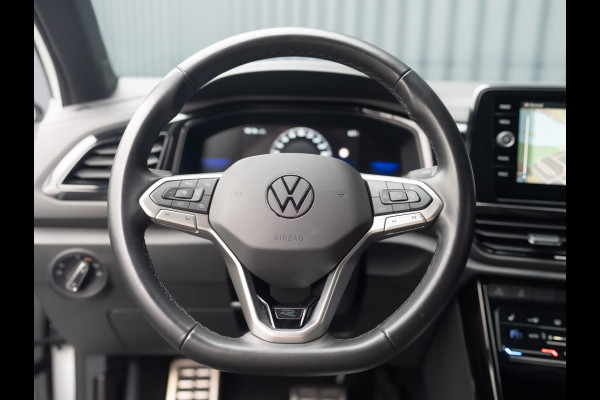 Volkswagen T-Roc 1.5 TSI 150Pk R-Line Business | Black Style | Keyless | IQ Light | 19'' | Trekhaak afnb. | Camera | Side Assist | Prijs Rijklaar!! Volkswagen T-Roc 1.5 TSI 150Pk R-Line Business | Black Style | Keyless | IQ Light | 19'' | Trekhaak afnb. | Camera | Side Assist | Prijs Rijklaar!!