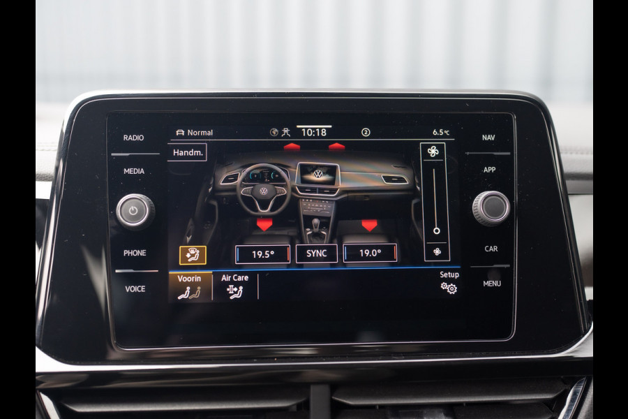 Volkswagen T-Roc 1.5 TSI 150Pk R-Line Business | Black Style | Keyless | IQ Light | 19'' | Trekhaak afnb. | Camera | Side Assist | Prijs Rijklaar!! Volkswagen T-Roc 1.5 TSI 150Pk R-Line Business | Black Style | Keyless | IQ Light | 19'' | Trekhaak afnb. | Camera | Side Assist | Prijs Rijklaar!!