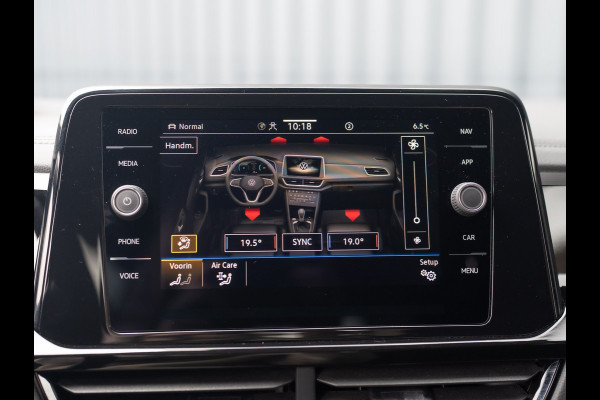 Volkswagen T-Roc 1.5 TSI 150Pk R-Line Business | Black Style | Keyless | IQ Light | 19'' | Trekhaak afnb. | Camera | Side Assist | Prijs Rijklaar!! Volkswagen T-Roc 1.5 TSI 150Pk R-Line Business | Black Style | Keyless | IQ Light | 19'' | Trekhaak afnb. | Camera | Side Assist | Prijs Rijklaar!!