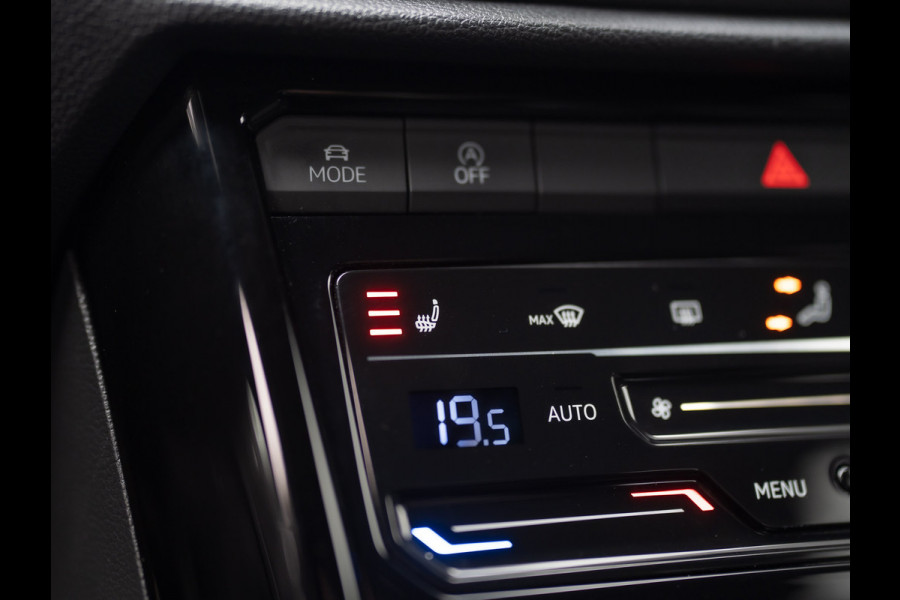 Volkswagen T-Roc 1.5 TSI 150Pk R-Line Business | Black Style | Keyless | IQ Light | 19'' | Trekhaak afnb. | Camera | Side Assist | Prijs Rijklaar!! Volkswagen T-Roc 1.5 TSI 150Pk R-Line Business | Black Style | Keyless | IQ Light | 19'' | Trekhaak afnb. | Camera | Side Assist | Prijs Rijklaar!!