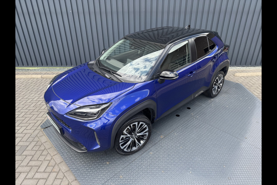 Toyota Yaris Cross 1.5 Hybrid Executive / Bi tone | Elektrische achterklep | JBL | Head-up | BSM | Rijklaar!!
