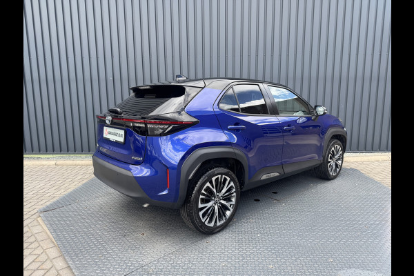 Toyota Yaris Cross 1.5 Hybrid Executive / Bi tone | Elektrische achterklep | JBL | Head-up | BSM | Rijklaar!!