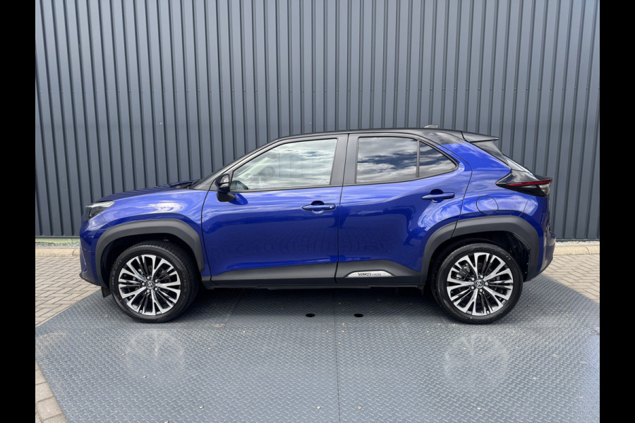Toyota Yaris Cross 1.5 Hybrid Executive / Bi tone | Elektrische achterklep | JBL | Head-up | BSM | Rijklaar!!