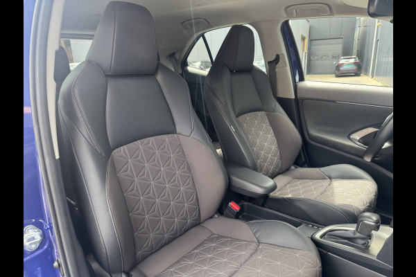 Toyota Yaris Cross 1.5 Hybrid Executive / Bi tone | Elektrische achterklep | JBL | Head-up | BSM | Rijklaar!!