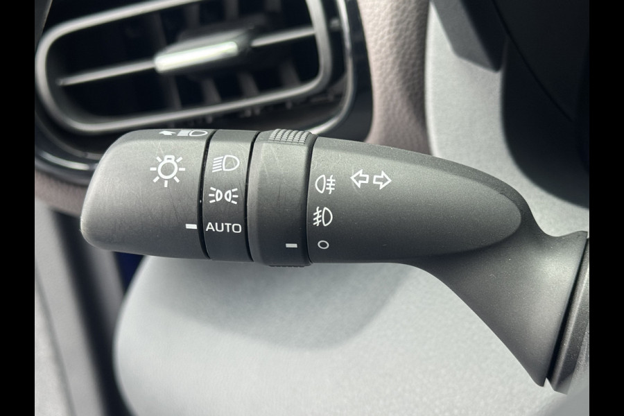 Toyota Yaris Cross 1.5 Hybrid Executive / Bi tone | Elektrische achterklep | JBL | Head-up | BSM | Rijklaar!!