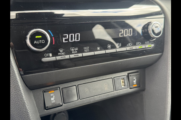 Toyota Yaris Cross 1.5 Hybrid Executive / Bi tone | Elektrische achterklep | JBL | Head-up | BSM | Rijklaar!!