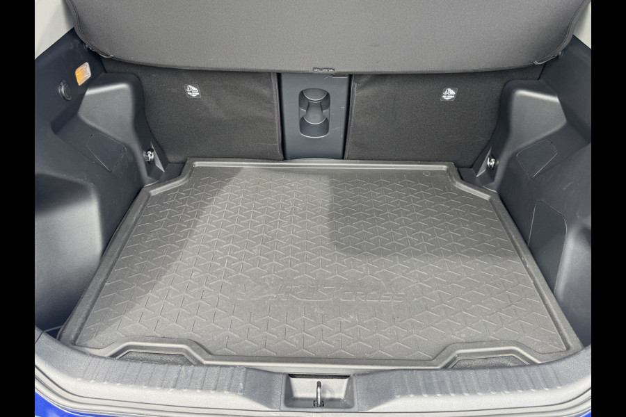 Toyota Yaris Cross 1.5 Hybrid Executive / Bi tone | Elektrische achterklep | JBL | Head-up | BSM | Rijklaar!!