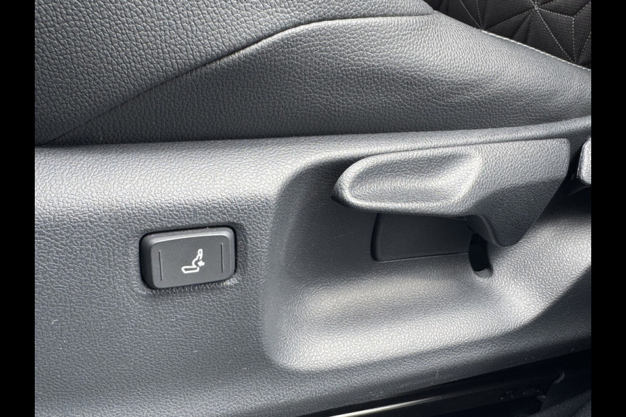 Toyota Yaris Cross 1.5 Hybrid Executive / Bi tone | Elektrische achterklep | JBL | Head-up | BSM | Rijklaar!!