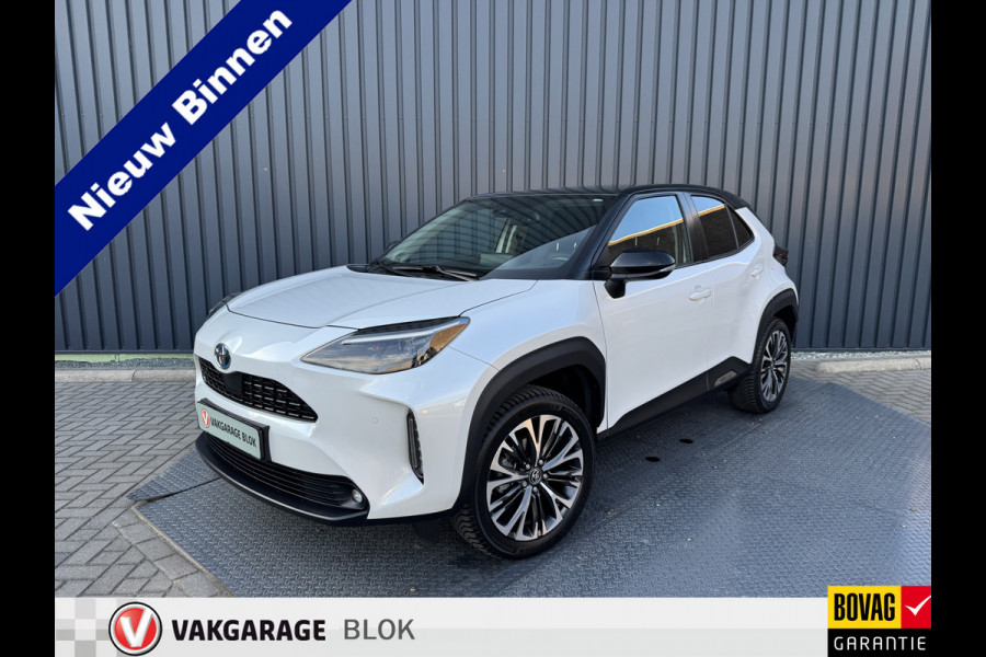 Toyota Yaris Cross 1.5 Hybrid AWD Executive / Bi tone | Pano dak | Trekhaak | JBL | BSM | 4x Allseason | Rijklaar!!