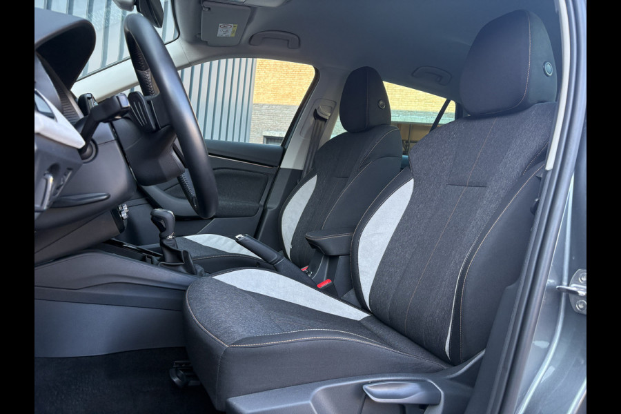 Škoda Kamiq 1.0 TSI Business Edition | Keyless | Stoelverwarming | Parkeersensoren | Prijs Rijklaar!! Škoda Kamiq 1.0 TSI Business Edition | Keyless | Stoelverwarming | Parkeersensoren | Prijs Rijklaar!!
