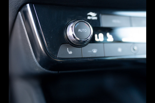 Škoda Kamiq 1.0 TSI Business Edition | Keyless | Stoelverwarming | Parkeersensoren | Prijs Rijklaar!! Škoda Kamiq 1.0 TSI Business Edition | Keyless | Stoelverwarming | Parkeersensoren | Prijs Rijklaar!!