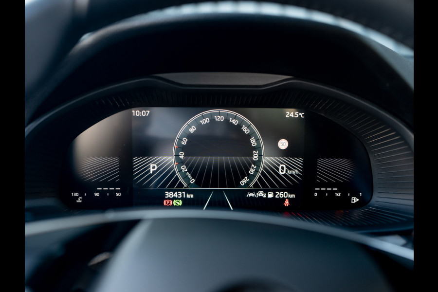 Škoda Kamiq 1.0 TSI Business Edition | Keyless | Stoelverwarming | Parkeersensoren | Prijs Rijklaar!! Škoda Kamiq 1.0 TSI Business Edition | Keyless | Stoelverwarming | Parkeersensoren | Prijs Rijklaar!!