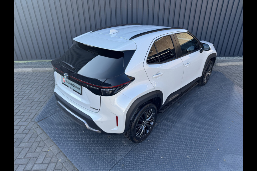 Toyota Yaris Cross 1.5 Hybrid Adventure | Elektrische achterklep | JBL | BSM | Head-up | Rijklaar!! Toyota Yaris Cross 1.5 Hybrid Adventure | Elektrische achterklep | JBL | BSM | Head-up | Rijklaar!!
