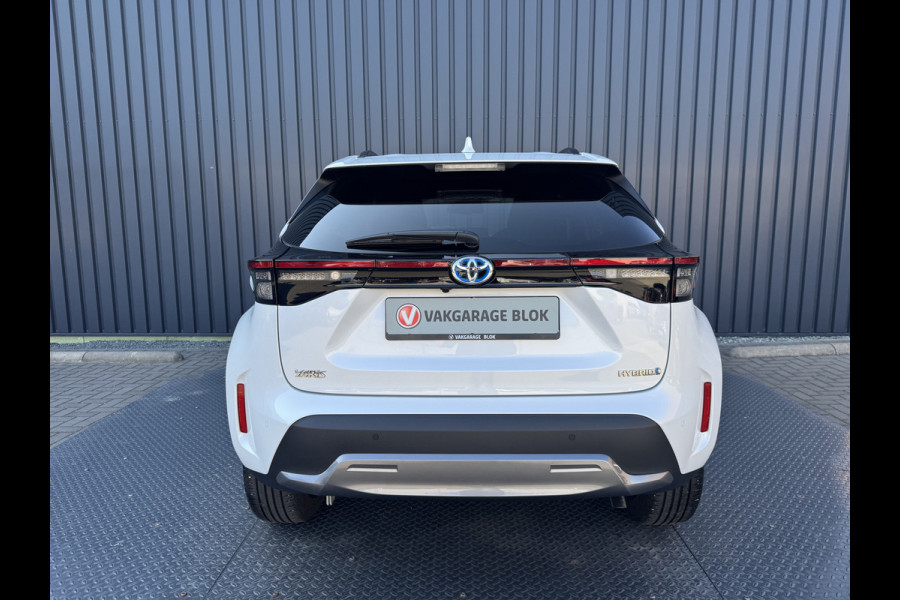 Toyota Yaris Cross 1.5 Hybrid Adventure | Elektrische achterklep | JBL | BSM | Head-up | Rijklaar!! Toyota Yaris Cross 1.5 Hybrid Adventure | Elektrische achterklep | JBL | BSM | Head-up | Rijklaar!!