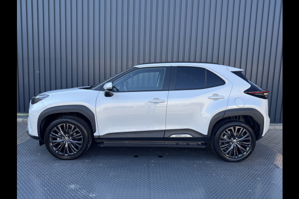 Toyota Yaris Cross 1.5 Hybrid Adventure | Elektrische achterklep | JBL | BSM | Head-up | Rijklaar!! Toyota Yaris Cross 1.5 Hybrid Adventure | Elektrische achterklep | JBL | BSM | Head-up | Rijklaar!!