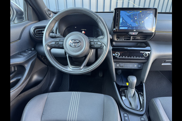 Toyota Yaris Cross 1.5 Hybrid Adventure | Elektrische achterklep | JBL | BSM | Head-up | Rijklaar!! Toyota Yaris Cross 1.5 Hybrid Adventure | Elektrische achterklep | JBL | BSM | Head-up | Rijklaar!!