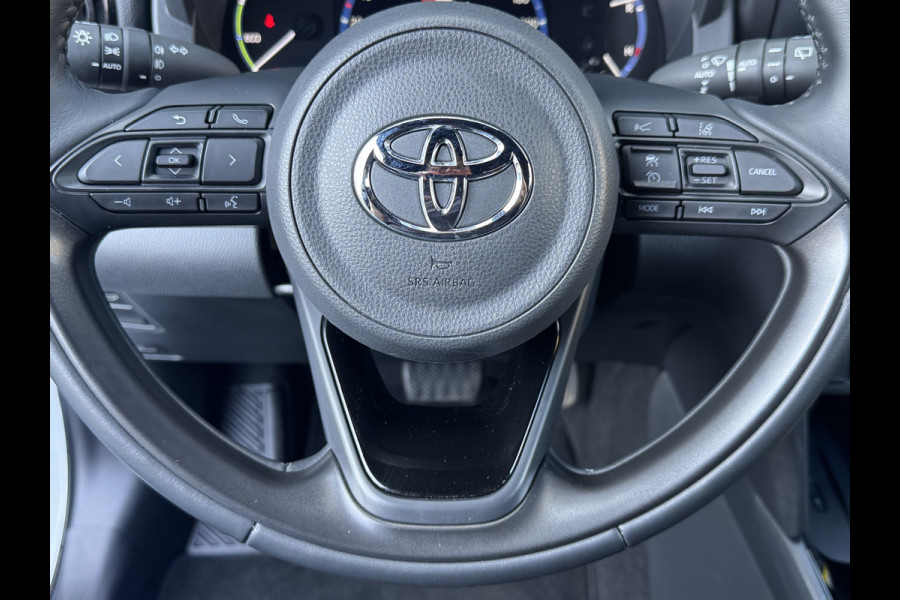 Toyota Yaris Cross 1.5 Hybrid Adventure | Elektrische achterklep | JBL | BSM | Head-up | Rijklaar!! Toyota Yaris Cross 1.5 Hybrid Adventure | Elektrische achterklep | JBL | BSM | Head-up | Rijklaar!!
