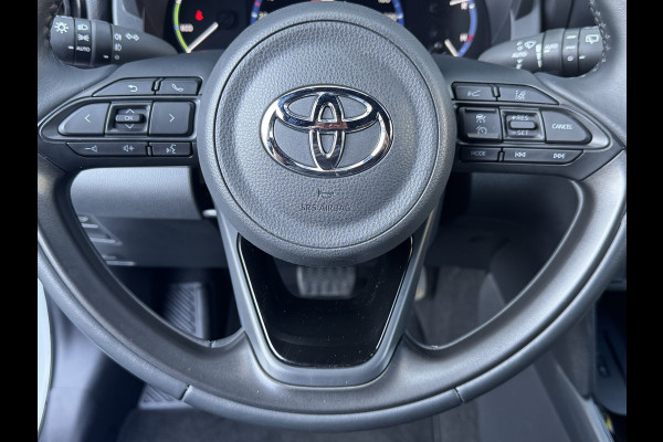 Toyota Yaris Cross 1.5 Hybrid Adventure | Elektrische achterklep | JBL | BSM | Head-up | Rijklaar!! Toyota Yaris Cross 1.5 Hybrid Adventure | Elektrische achterklep | JBL | BSM | Head-up | Rijklaar!!