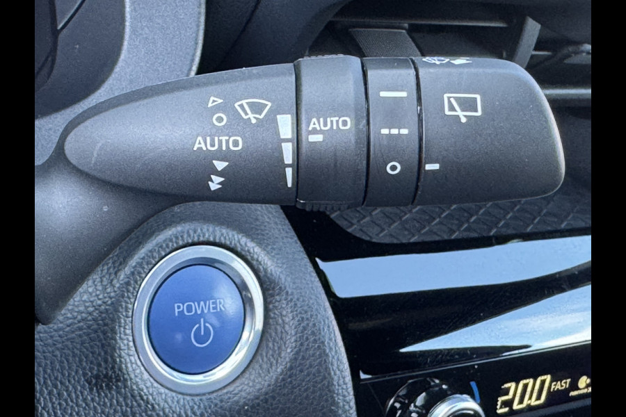 Toyota Yaris Cross 1.5 Hybrid Adventure | Elektrische achterklep | JBL | BSM | Head-up | Rijklaar!! Toyota Yaris Cross 1.5 Hybrid Adventure | Elektrische achterklep | JBL | BSM | Head-up | Rijklaar!!