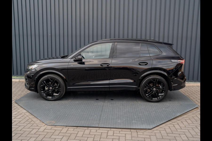 Volkswagen Tiguan 1.5 eTSI R-Line Edition | 360 Camera | Harman/ Kardon | Trekhaak | Panodak | IQ Light | Head Up | Prijs Rijklaar!!
