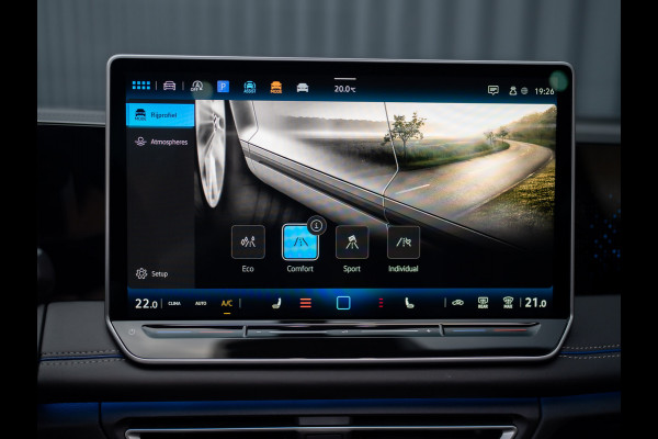 Volkswagen Tiguan 1.5 eTSI R-Line Edition | 360 Camera | Harman/ Kardon | Trekhaak | Panodak | IQ Light | Head Up | Prijs Rijklaar!!