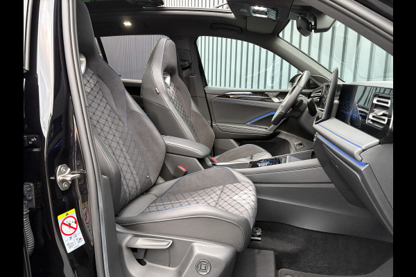 Volkswagen Tiguan 1.5 eTSI R-Line Edition | 360 Camera | Harman/ Kardon | Trekhaak | Panodak | IQ Light | Head Up | Prijs Rijklaar!!