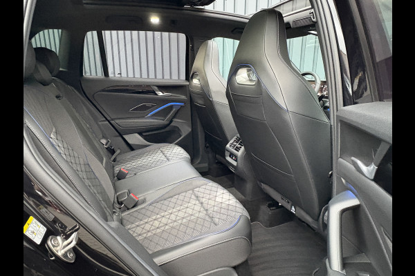 Volkswagen Tiguan 1.5 eTSI R-Line Edition | 360 Camera | Harman/ Kardon | Trekhaak | Panodak | IQ Light | Head Up | Prijs Rijklaar!!