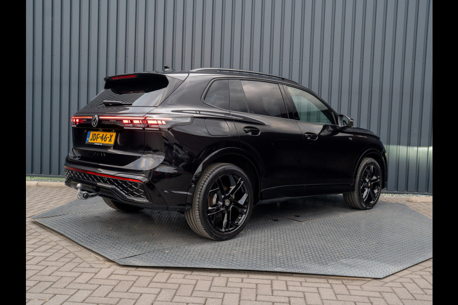 Volkswagen Tiguan 1.5 eTSI R-Line Edition | 360 Camera | Harman/ Kardon | Trekhaak | Panodak | IQ Light | Head Up | Prijs Rijklaar!!