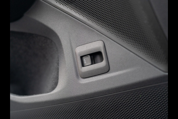 Volkswagen Tiguan 1.5 eTSI R-Line Edition | 360 Camera | Harman/ Kardon | Trekhaak | Panodak | IQ Light | Head Up | Prijs Rijklaar!!