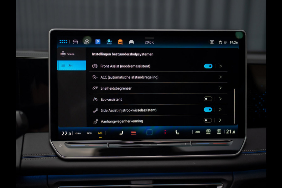 Volkswagen Tiguan 1.5 eTSI R-Line Edition | 360 Camera | Harman/ Kardon | Trekhaak | Panodak | IQ Light | Head Up | Prijs Rijklaar!!