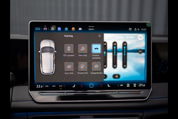 Volkswagen Tiguan 1.5 eTSI R-Line Edition | 360 Camera | Harman/ Kardon | Trekhaak | Panodak | IQ Light | Head Up | Prijs Rijklaar!!