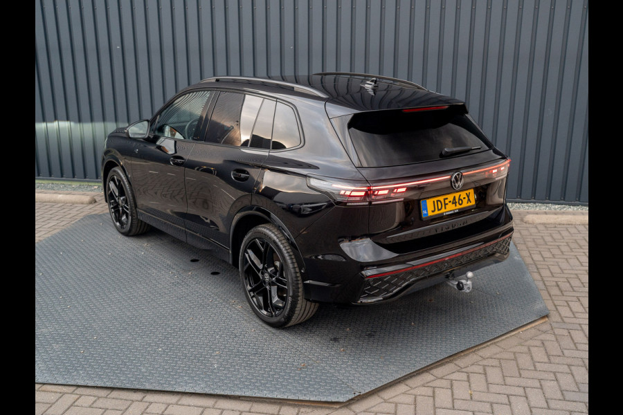 Volkswagen Tiguan 1.5 eTSI R-Line Edition | 360 Camera | Harman/ Kardon | Trekhaak | Panodak | IQ Light | Head Up | Prijs Rijklaar!!