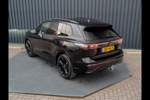 Volkswagen Tiguan 1.5 eTSI R-Line Edition | 360 Camera | Harman/ Kardon | Trekhaak | Panodak | IQ Light | Head Up | Prijs Rijklaar!!