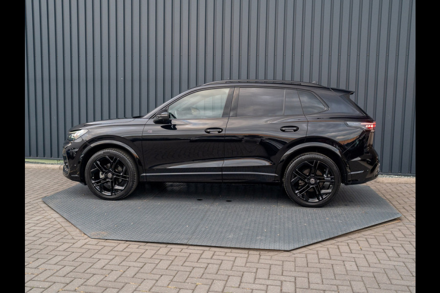 Volkswagen Tiguan 1.5 eTSI R-Line Edition | 360 Camera | Harman/ Kardon | Trekhaak | Panodak | IQ Light | Head Up | Prijs Rijklaar!!