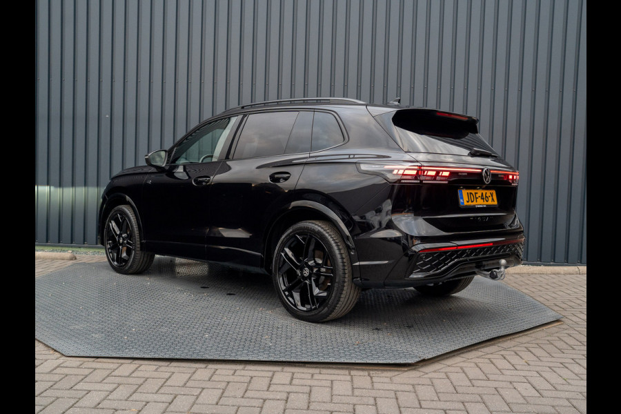 Volkswagen Tiguan 1.5 eTSI R-Line Edition | 360 Camera | Harman/ Kardon | Trekhaak | Panodak | IQ Light | Head Up | Prijs Rijklaar!!