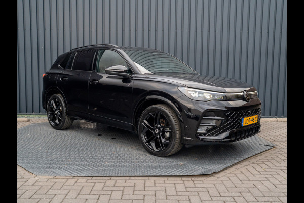 Volkswagen Tiguan 1.5 eTSI R-Line Edition | 360 Camera | Harman/ Kardon | Trekhaak | Panodak | IQ Light | Head Up | Prijs Rijklaar!!