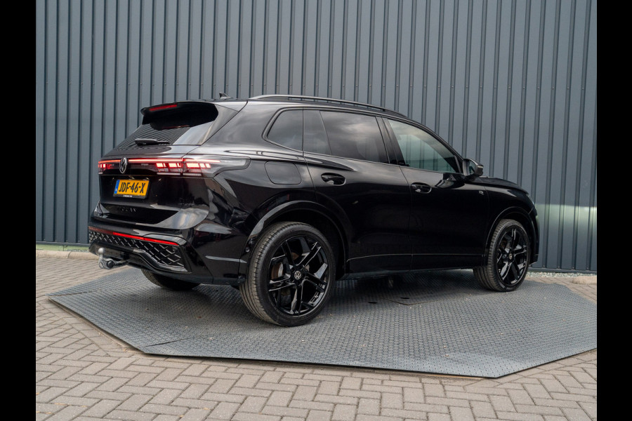 Volkswagen Tiguan 1.5 eTSI R-Line Edition | 360 Camera | Harman/ Kardon | Trekhaak | Panodak | IQ Light | Head Up | Prijs Rijklaar!!