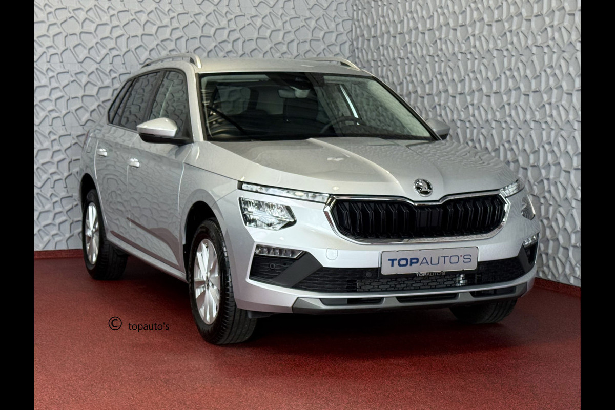 Škoda Kamiq TSI SELECTION 2025 CAMERA STOEL/STUUR ADAP.CRUISE VERW. CARPLAY NAVI VIR.COCKPIT LMV LED Škoda Kamiq TSI SELECTION 2025 CAMERA STOEL/STUUR ADAP.CRUISE VERW. CARPLAY NAVI VIR.COCKPIT LMV LED
