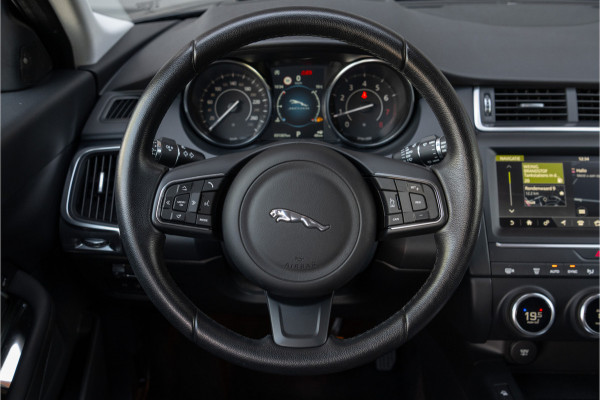 Jaguar E-Pace 2.0 P200 AWD 20'' - Head-up - Black Jaguar E-Pace 2.0 P200 AWD 20'' - Head-up - Black