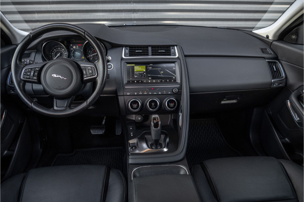 Jaguar E-Pace 2.0 P200 AWD 20'' - Head-up - Black Jaguar E-Pace 2.0 P200 AWD 20'' - Head-up - Black