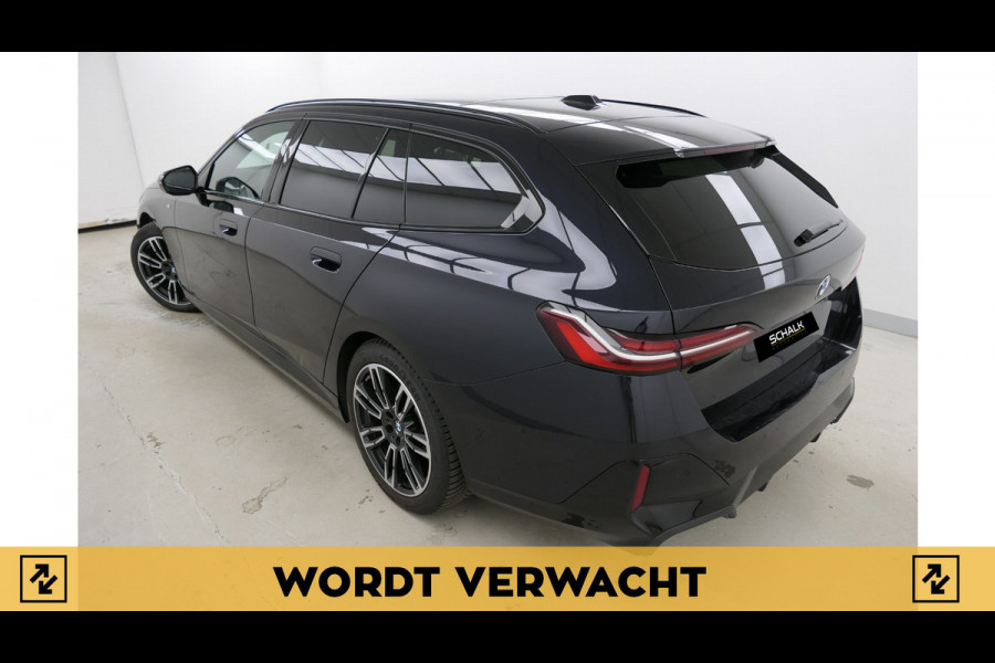 BMW 5 Serie Touring 520i|M-sport|E-trekhaak|HUD|H&K|Garantie