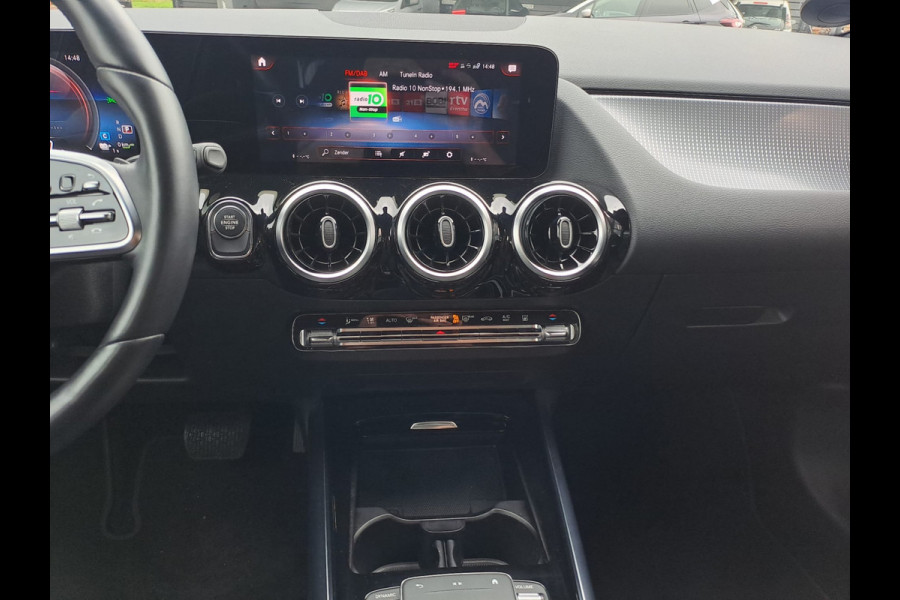 Mercedes-Benz GLA 250e Luxury Line PHEV | LED | Trekhaak | Elek. klep | ACC | Camera | Stuur- en stoelverwarming | Alarm |